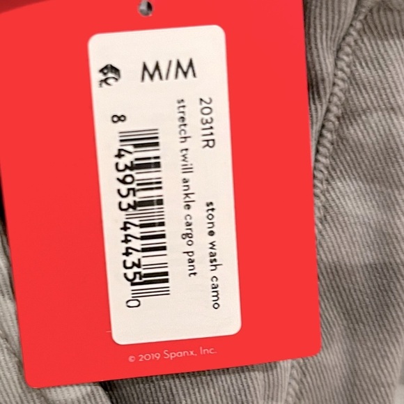 NEW SPANX - Stretch Twill Ankle Cargo Pants - Picture 5 of 7